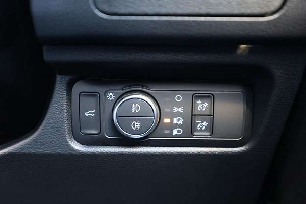 2025 Ford Everest Platinum 3.0L