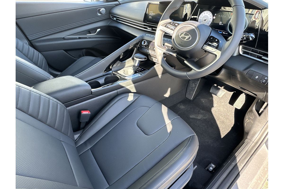 2025 Hyundai i30 Elite CN7.V2