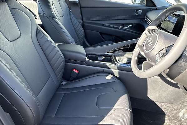2025 Hyundai i30 Elite CN7.V2