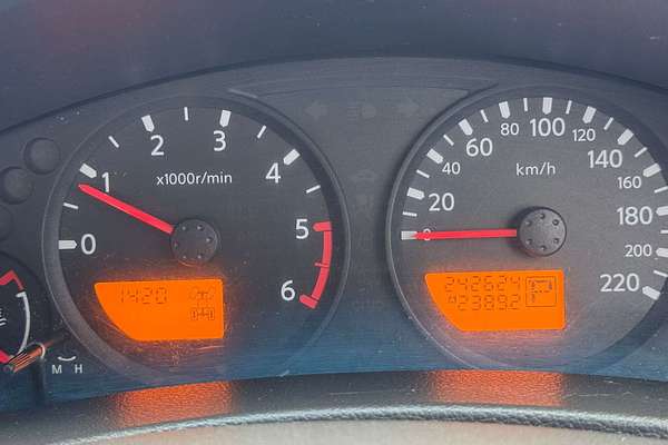 2010 Nissan Navara ST D40 4X4