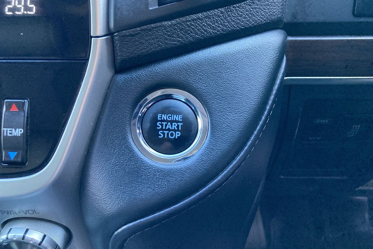 2016 Toyota Landcruiser VX VDJ200R