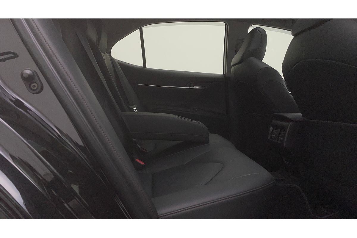 2018 Toyota Camry SL ASV70R