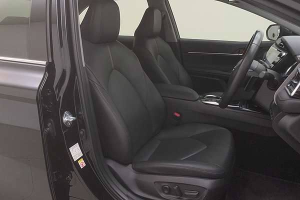 2018 Toyota Camry SL ASV70R