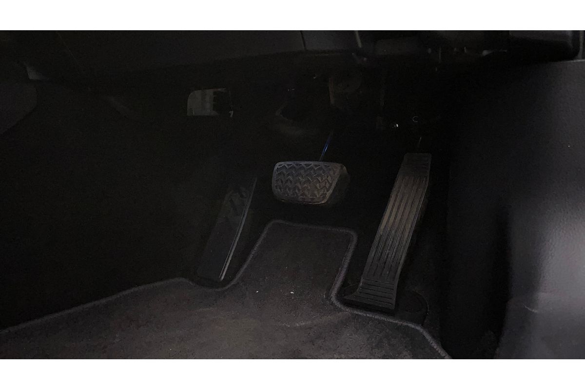 2018 Toyota Camry SL ASV70R