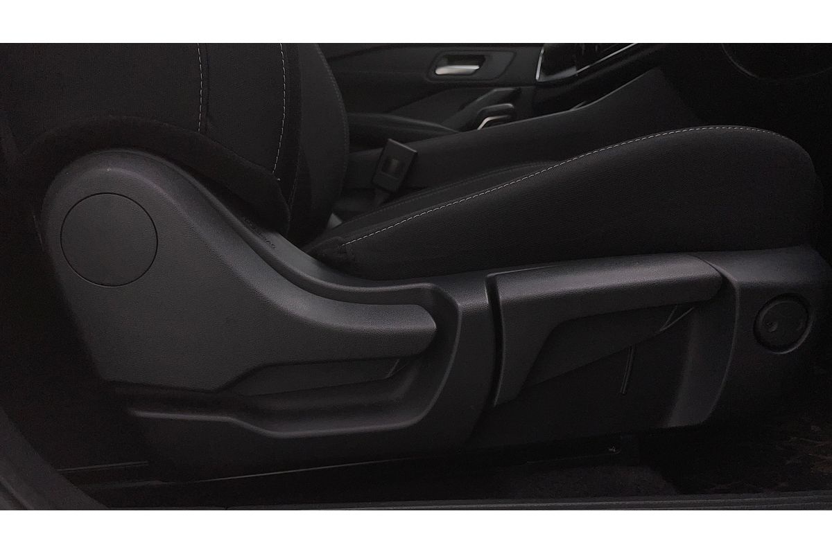 2023 Nissan QASHQAI ST+ J12