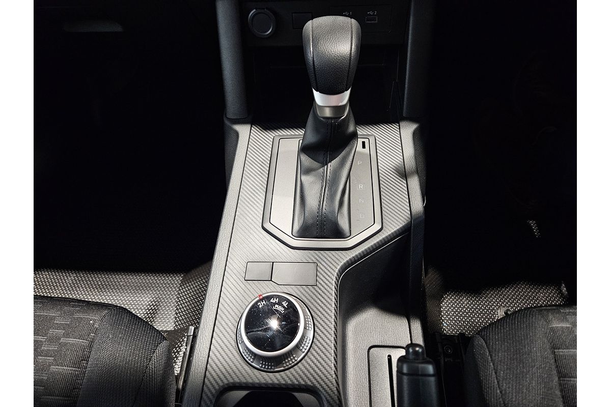 2025 Mitsubishi Triton 4X4