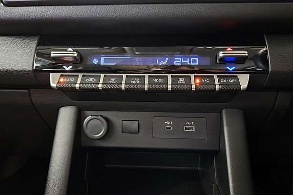 2025 Mitsubishi Triton 4X4