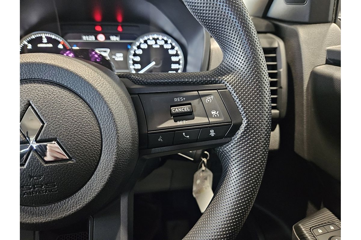 2025 Mitsubishi Triton 4X4