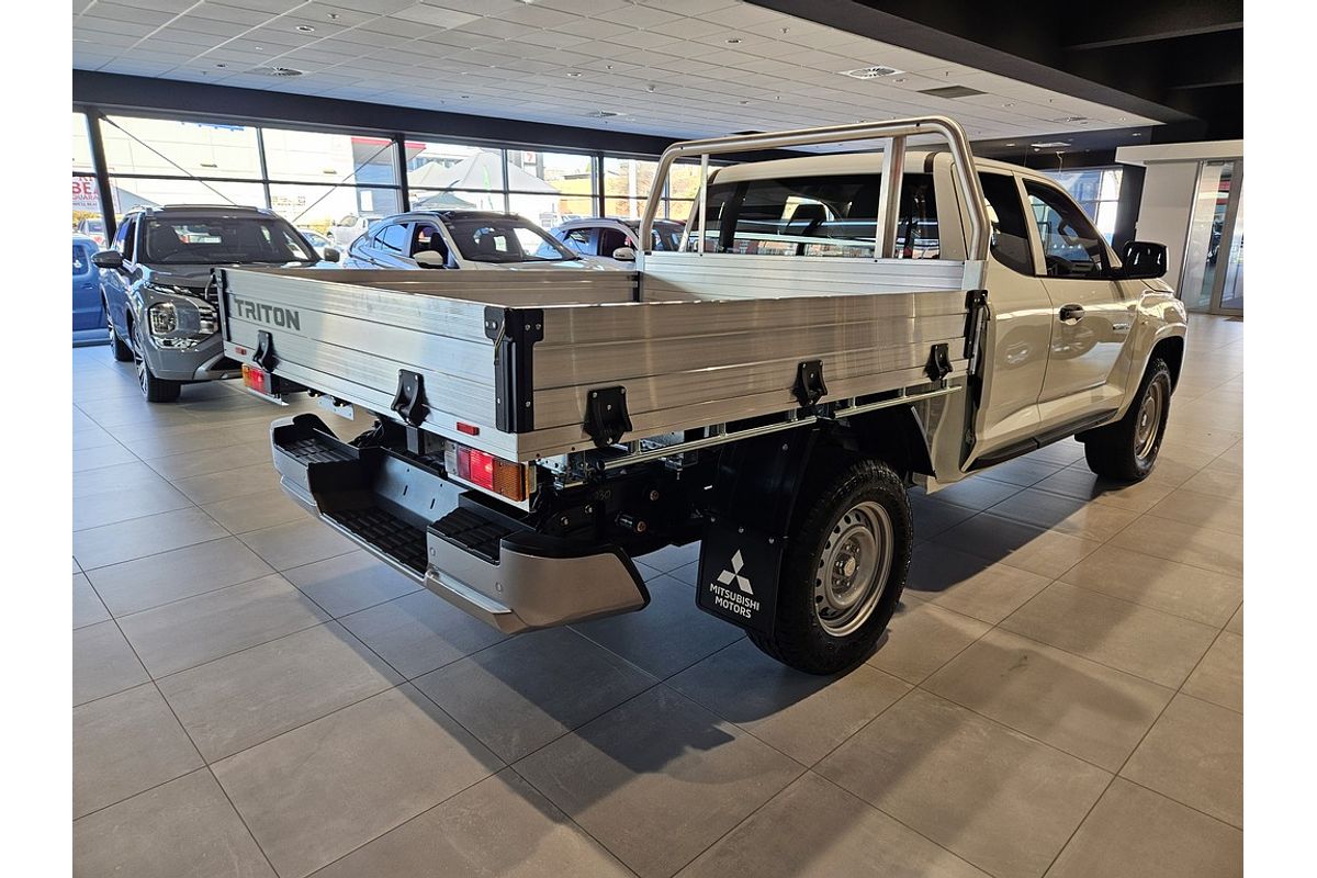 2025 Mitsubishi Triton 4X4