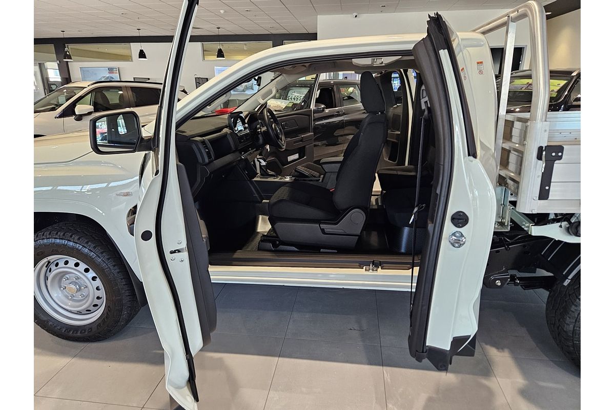 2025 Mitsubishi Triton 4X4