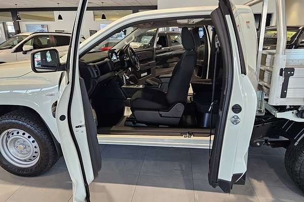 2025 Mitsubishi Triton 4X4