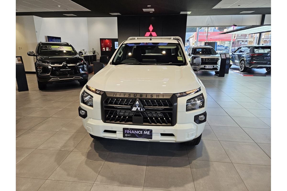 2025 Mitsubishi Triton 4X4