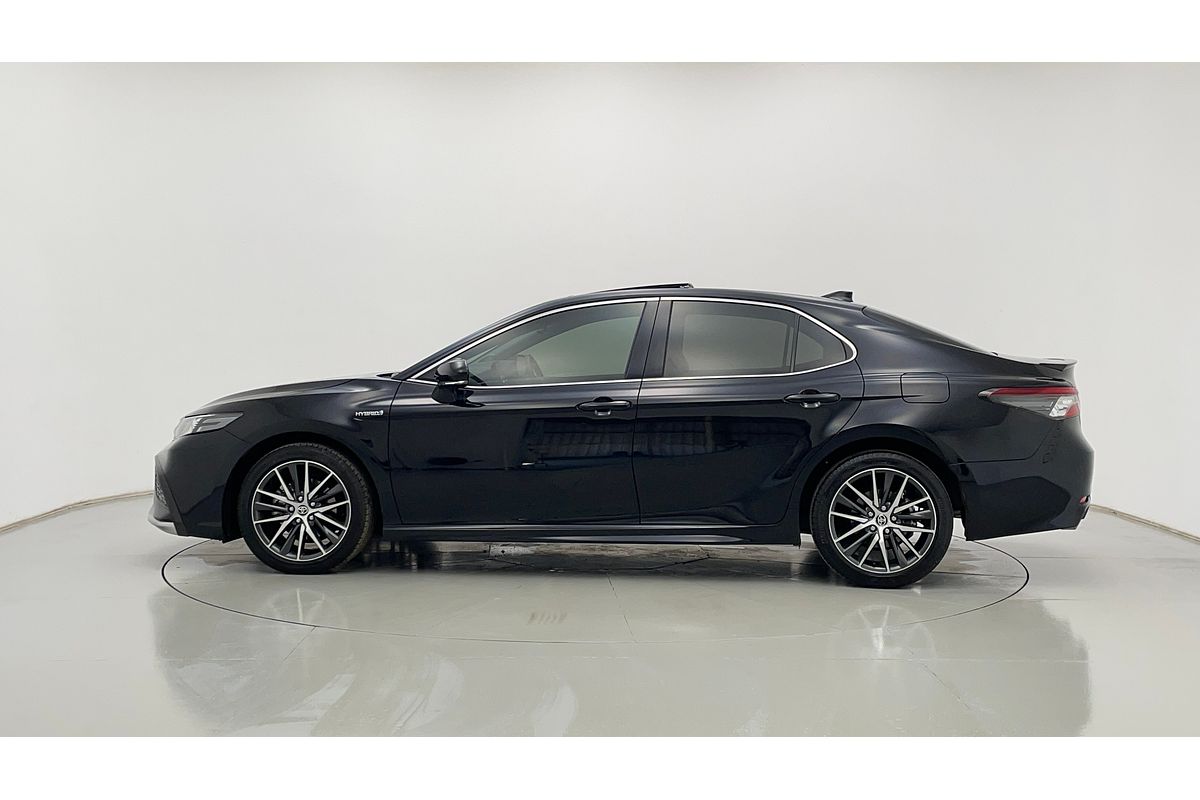 2024 Toyota Camry SL AXVH70R