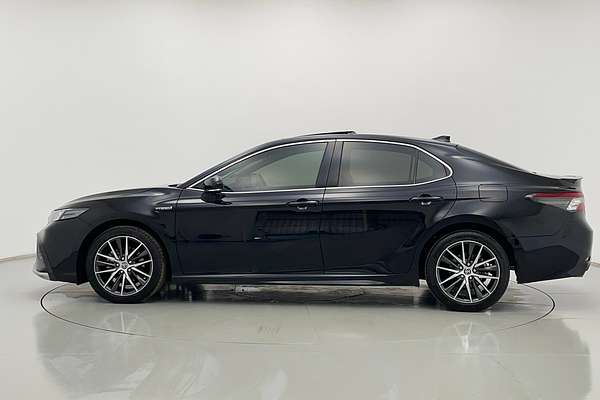 2024 Toyota Camry SL AXVH70R