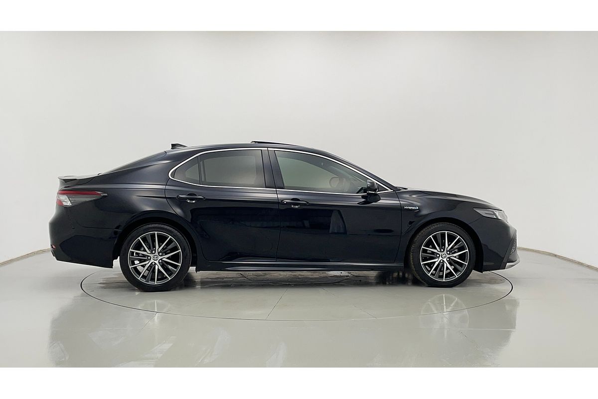 2024 Toyota Camry SL AXVH70R