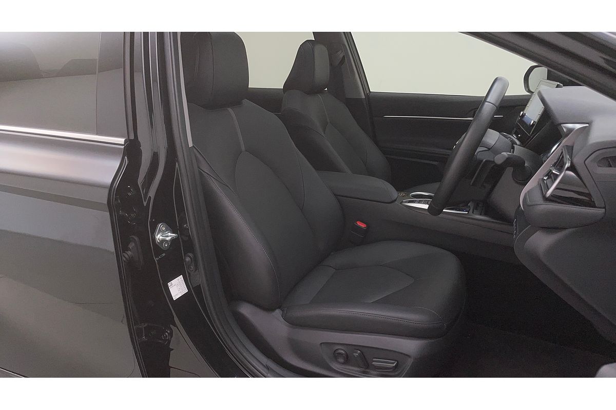 2024 Toyota Camry SL AXVH70R