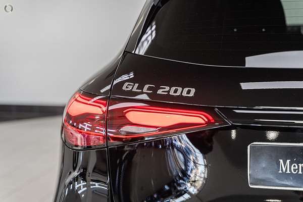 2025 Mercedes-Benz GLC-Class GLC200 X254