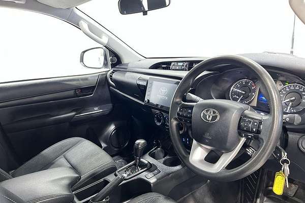 2023 Toyota Hilux SR GUN126R 4X4