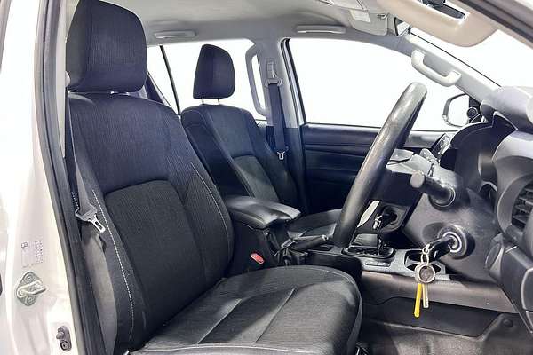 2023 Toyota Hilux SR GUN126R 4X4