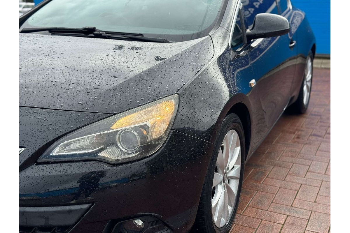 2013 Opel Astra GTC AS