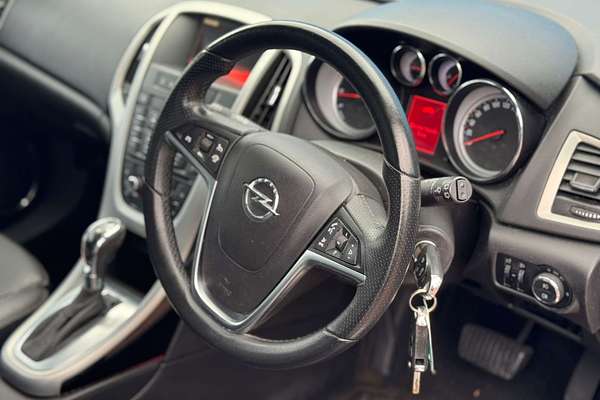 2013 Opel Astra GTC AS
