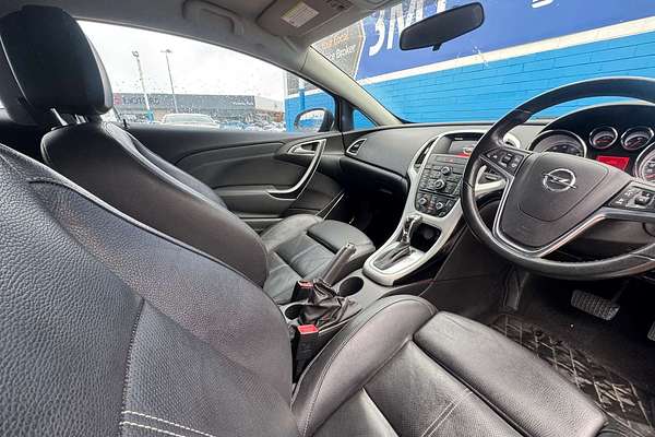 2013 Opel Astra GTC AS