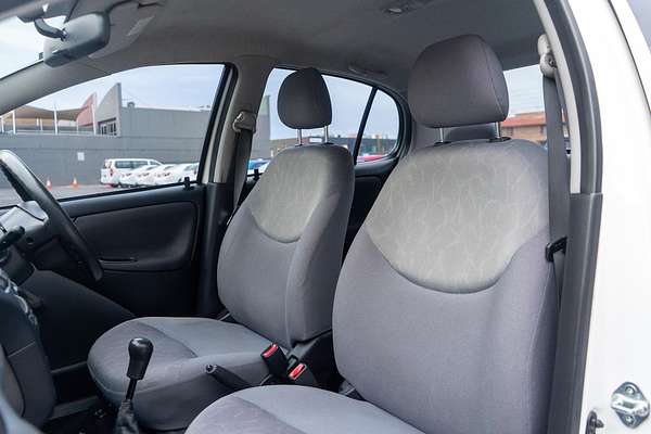 2004 Toyota Echo NCP12R