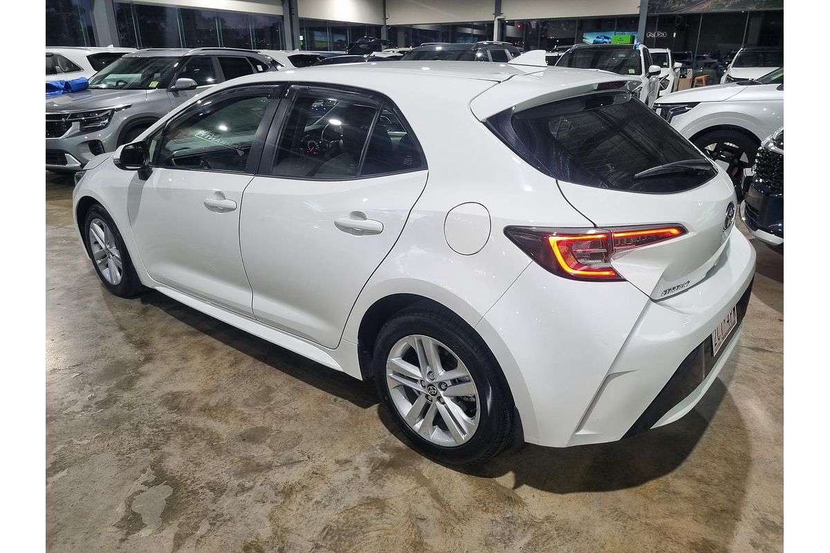 2020 Toyota Corolla Ascent Sport MZEA12R