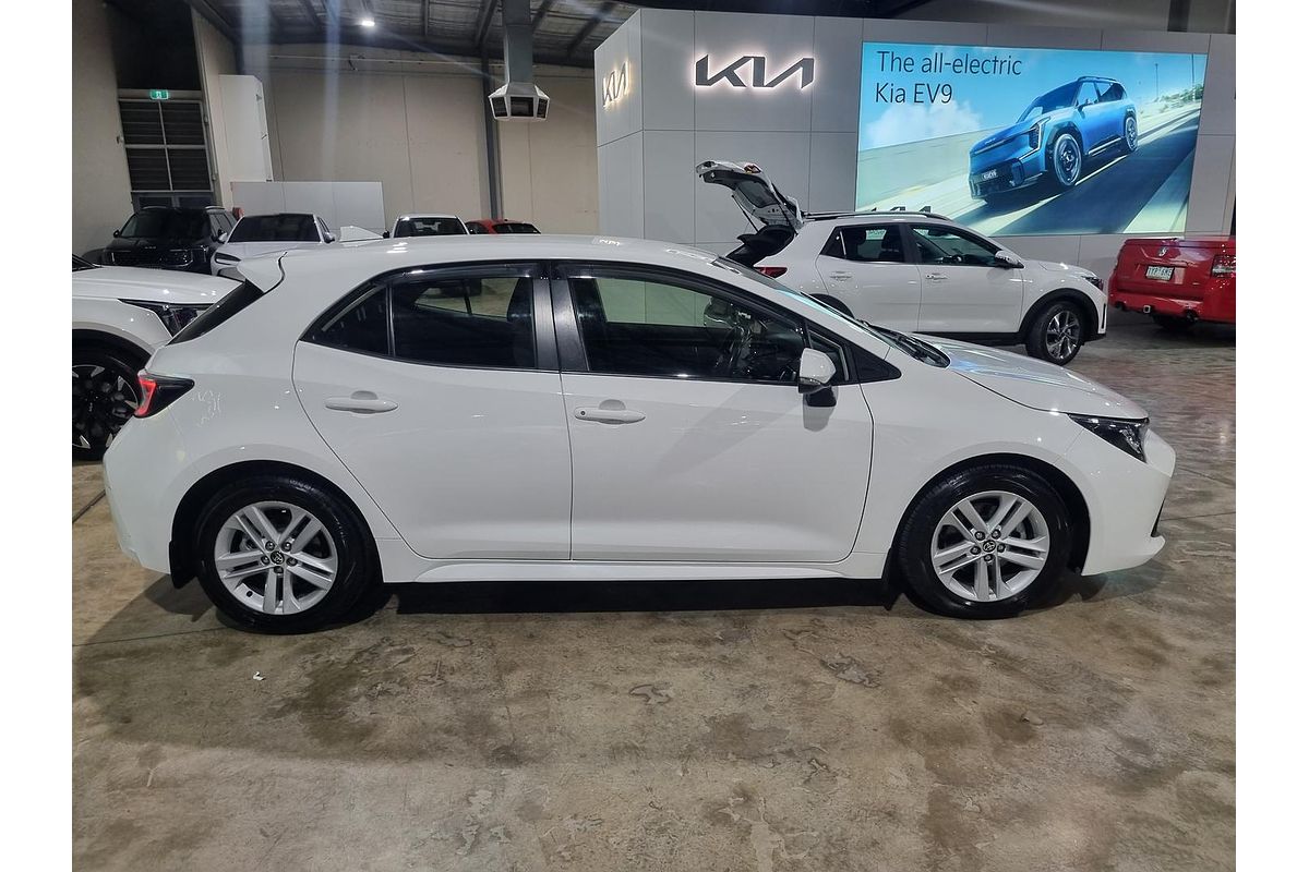 2020 Toyota Corolla Ascent Sport MZEA12R