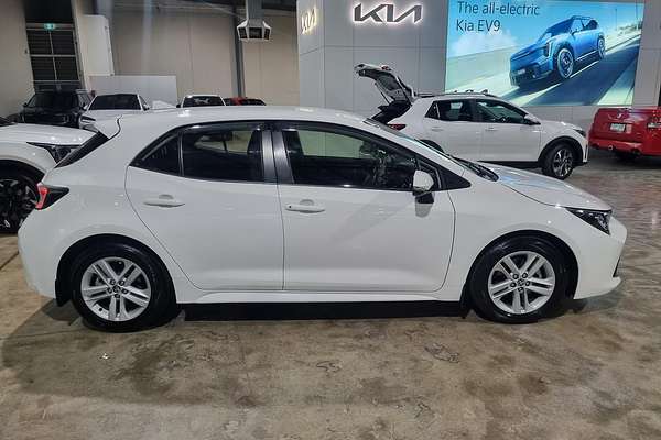 2020 Toyota Corolla Ascent Sport MZEA12R