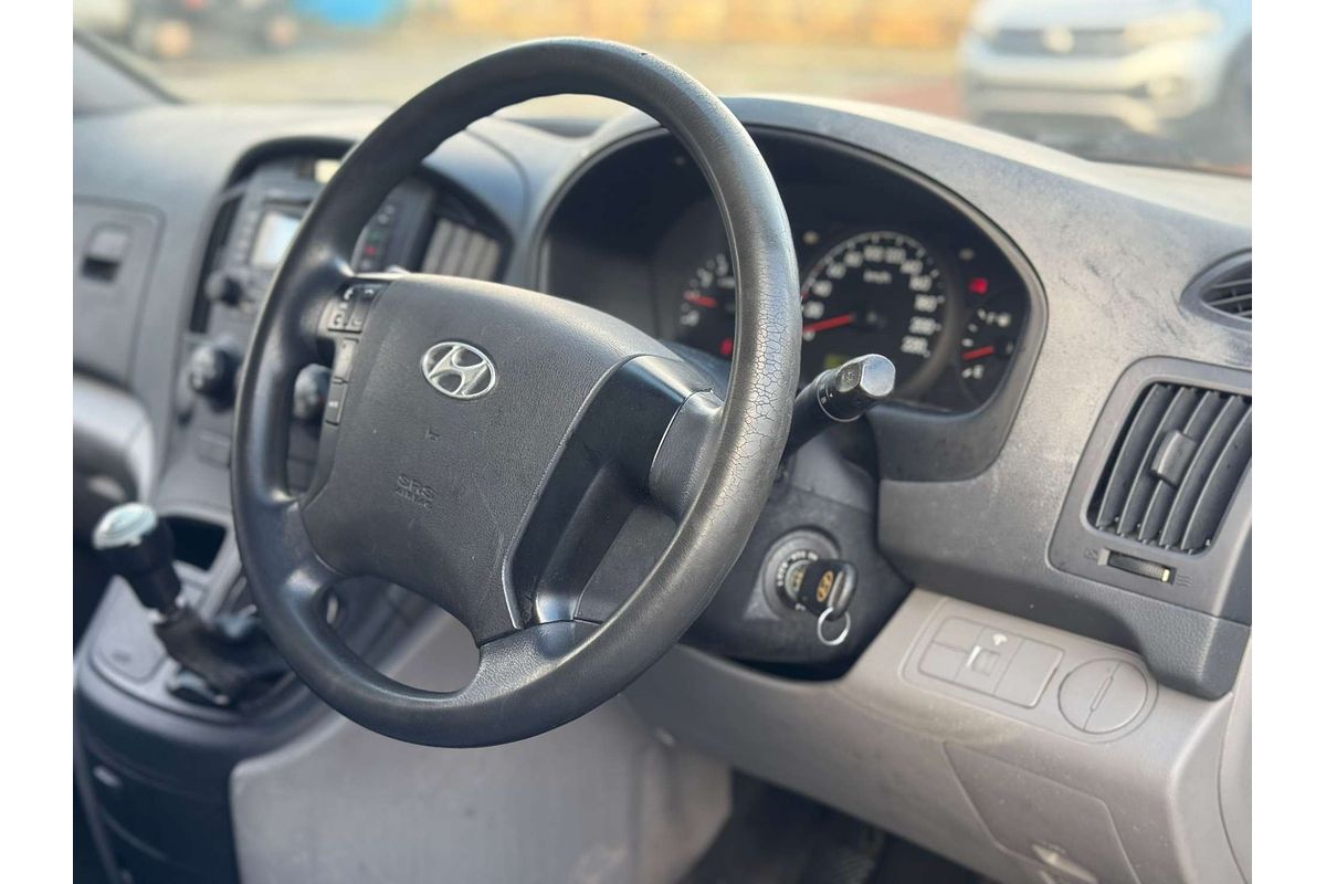 2013 Hyundai iLoad  TQ-V