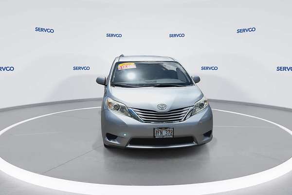 2016 Toyota SIENNA LE