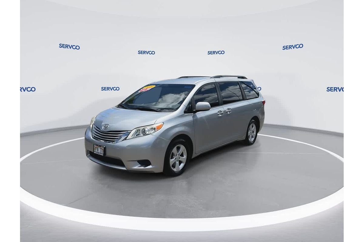 2016 Toyota SIENNA LE