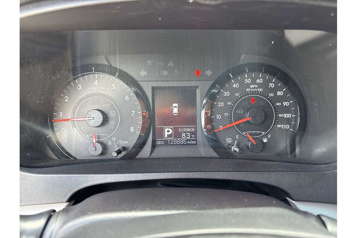 2016 Toyota SIENNA LE
