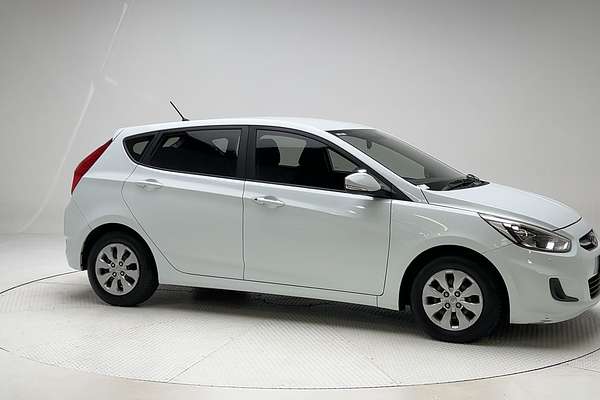 2016 Hyundai Accent Active RB4