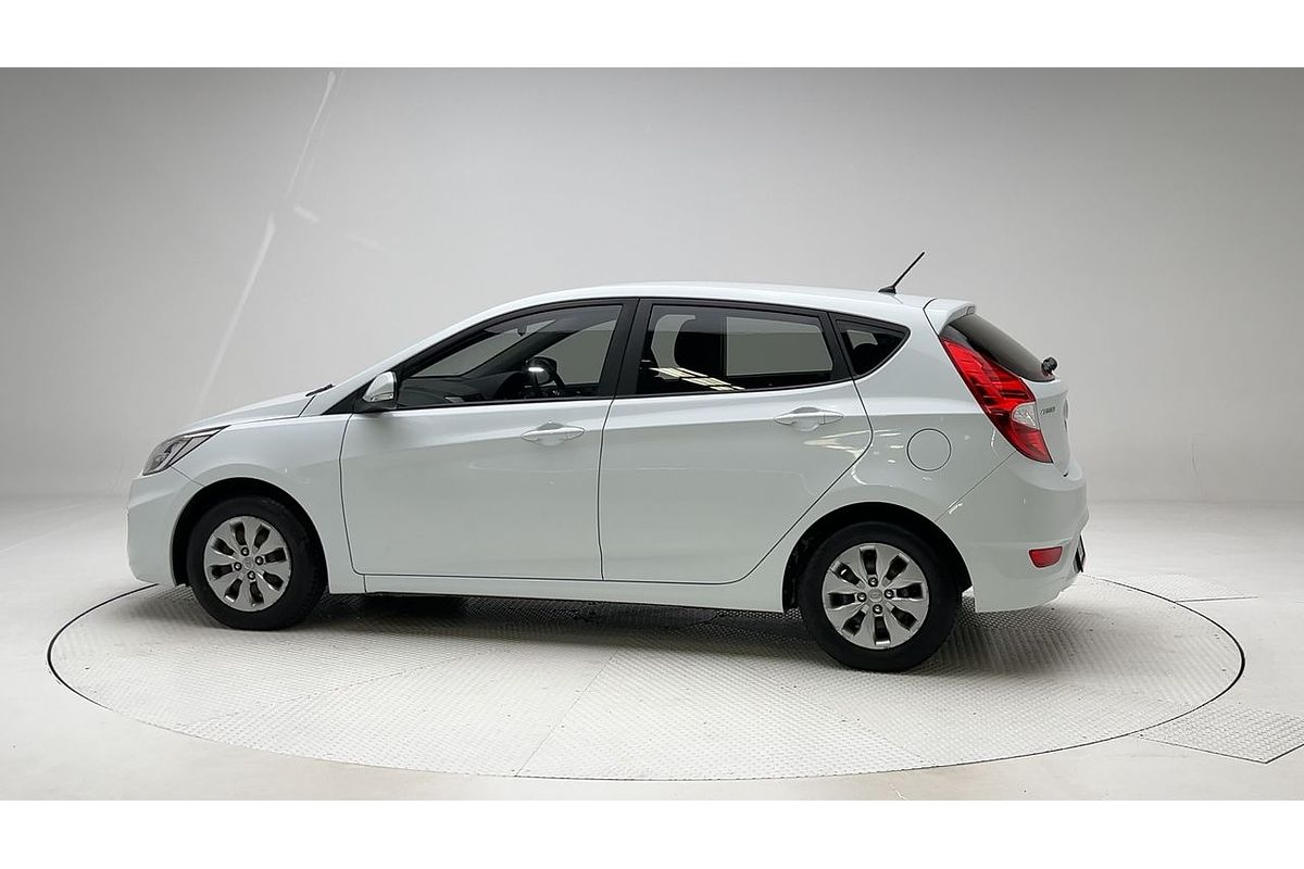 2016 Hyundai Accent Active RB4