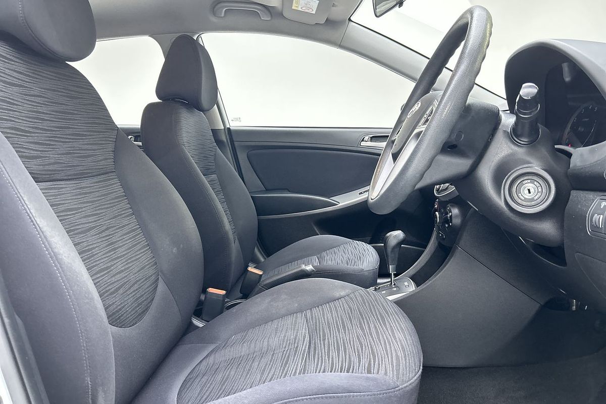 2016 Hyundai Accent Active RB4