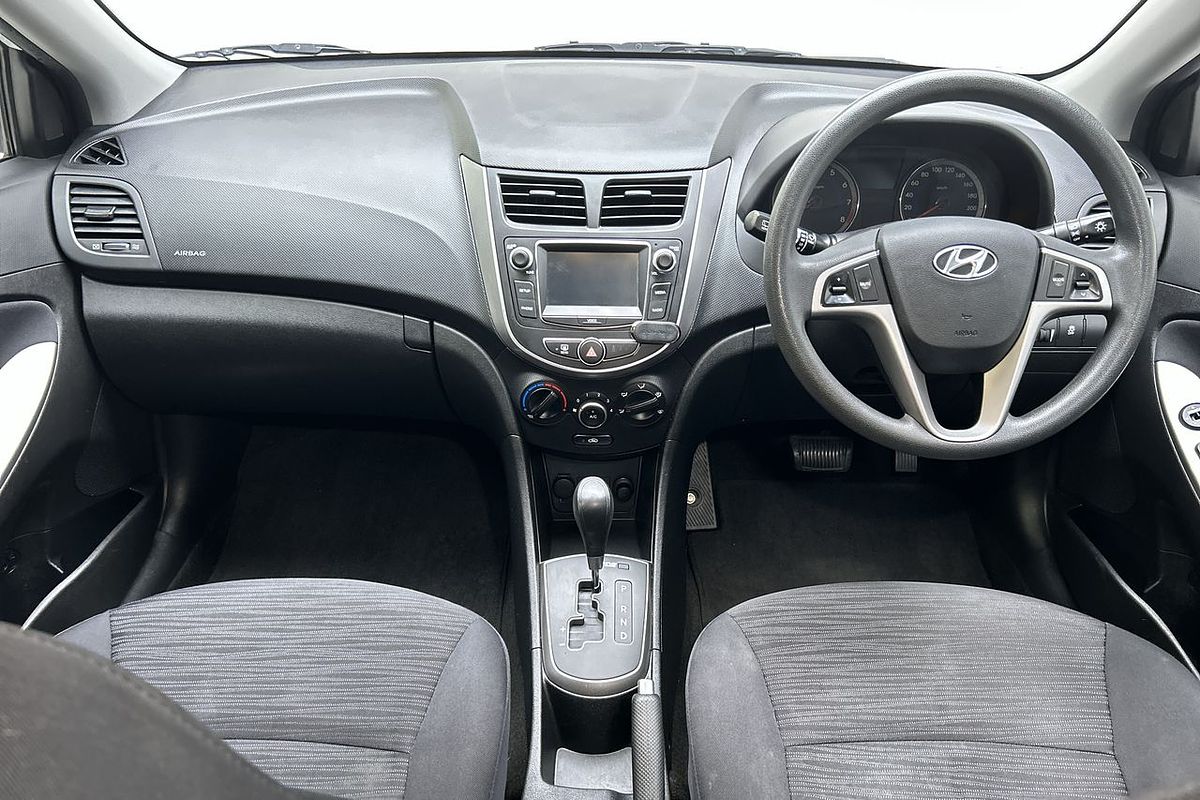 2016 Hyundai Accent Active RB4