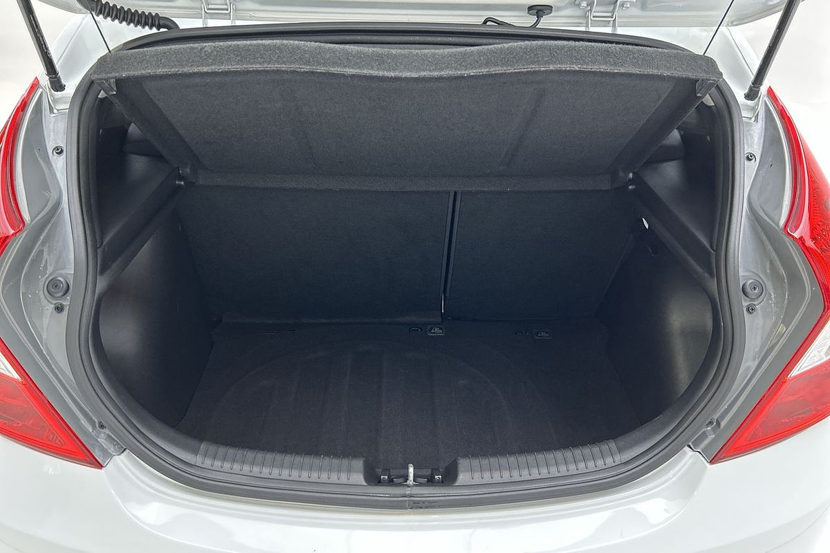 2016 Hyundai Accent Active RB4