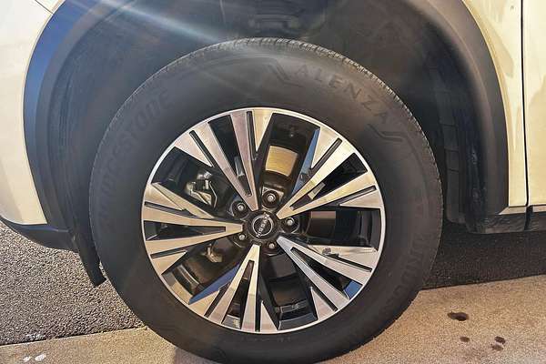 2024 Nissan X-TRAIL ST-L T33