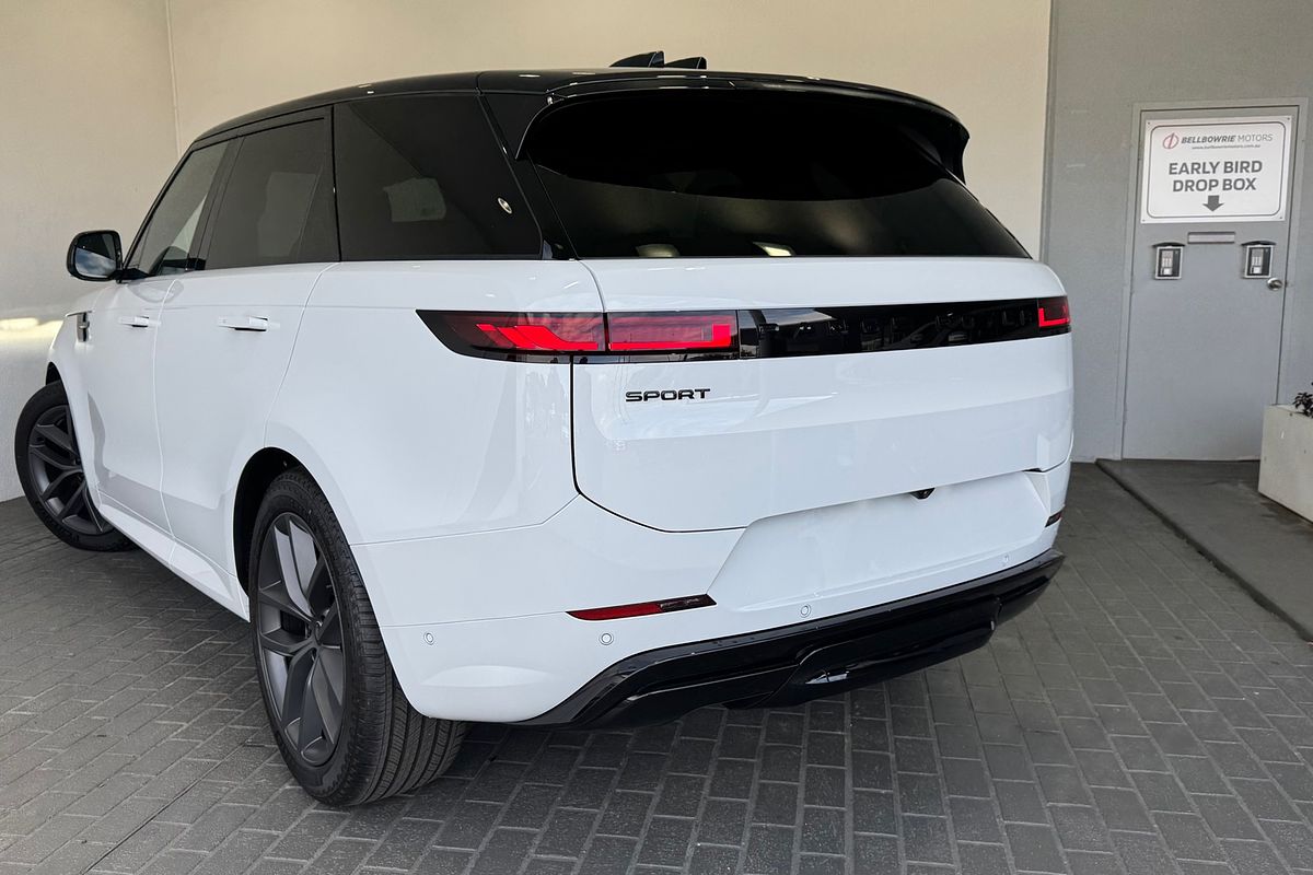 2025 Land Rover Range Rover Sport D300 Dynamic SE L461