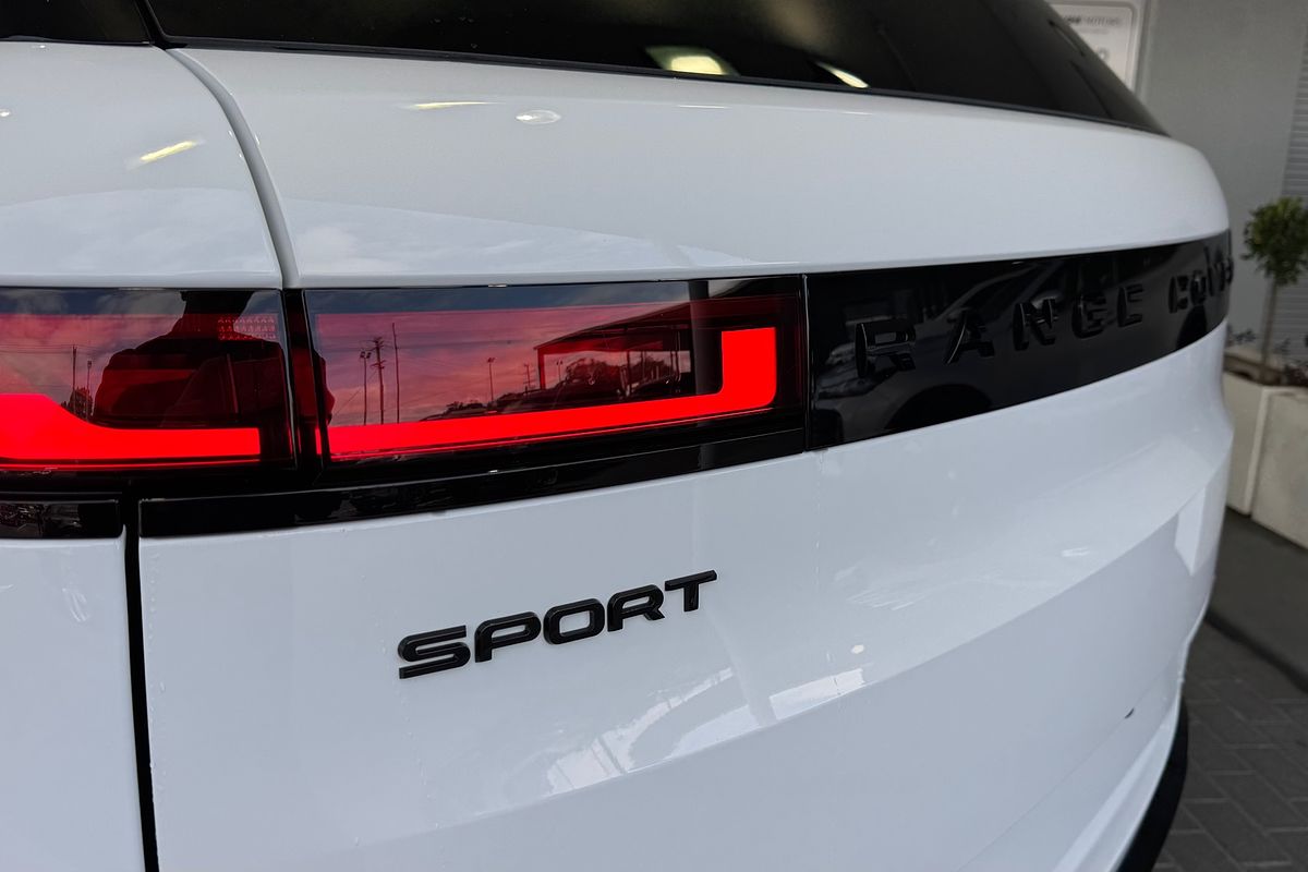 2025 Land Rover Range Rover Sport D300 Dynamic SE L461