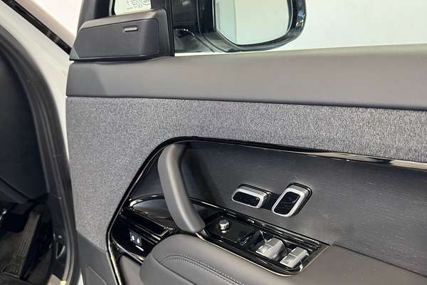 2025 Land Rover Range Rover Sport D300 Dynamic SE L461