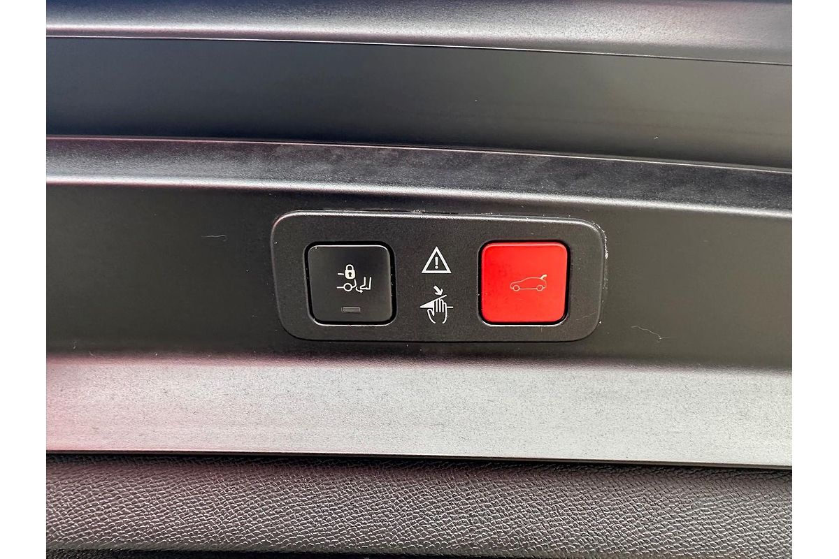 2019 Peugeot 5008 GT P87