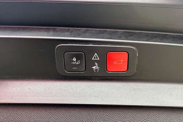 2019 Peugeot 5008 GT P87