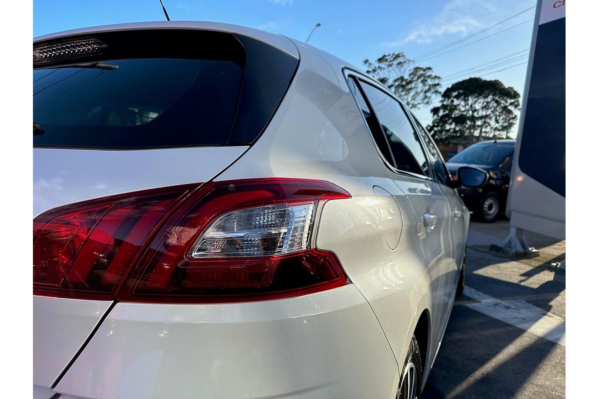 2014 Peugeot 308 Allure T9