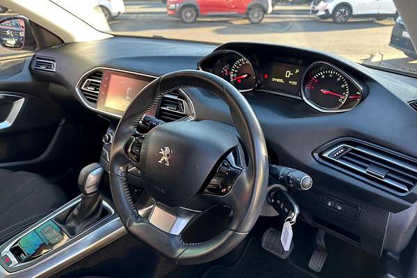 2014 Peugeot 308 Allure T9