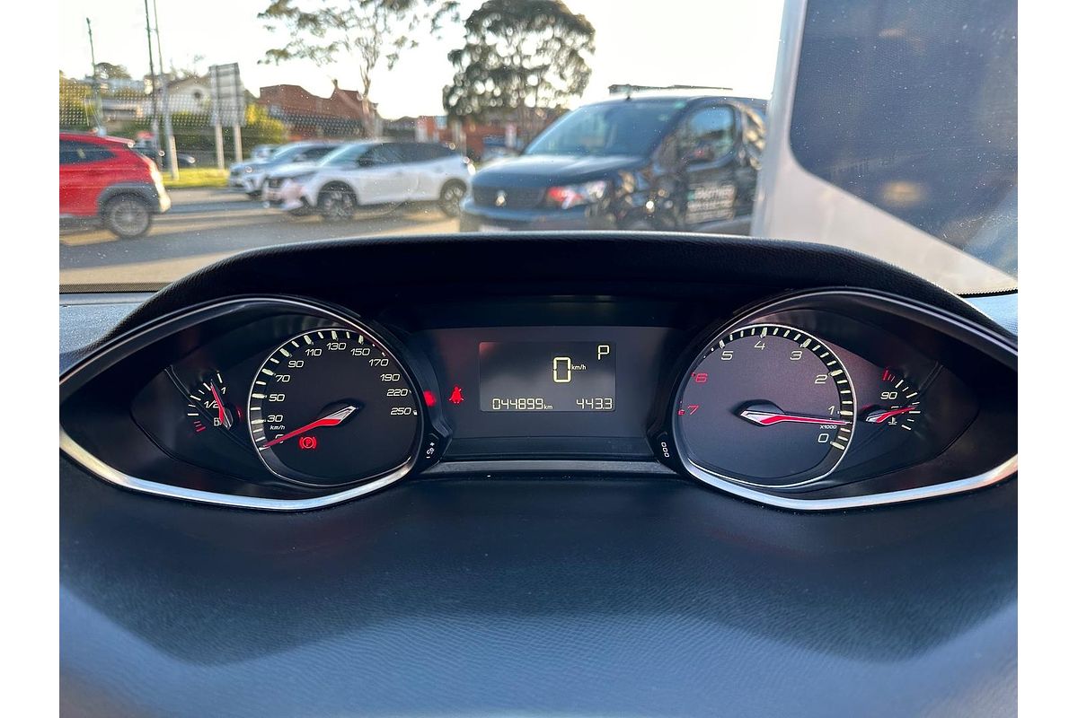 2014 Peugeot 308 Allure T9