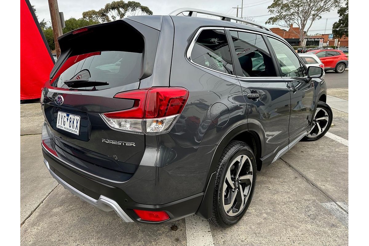 2022 Subaru Forester 2.5i-S S5