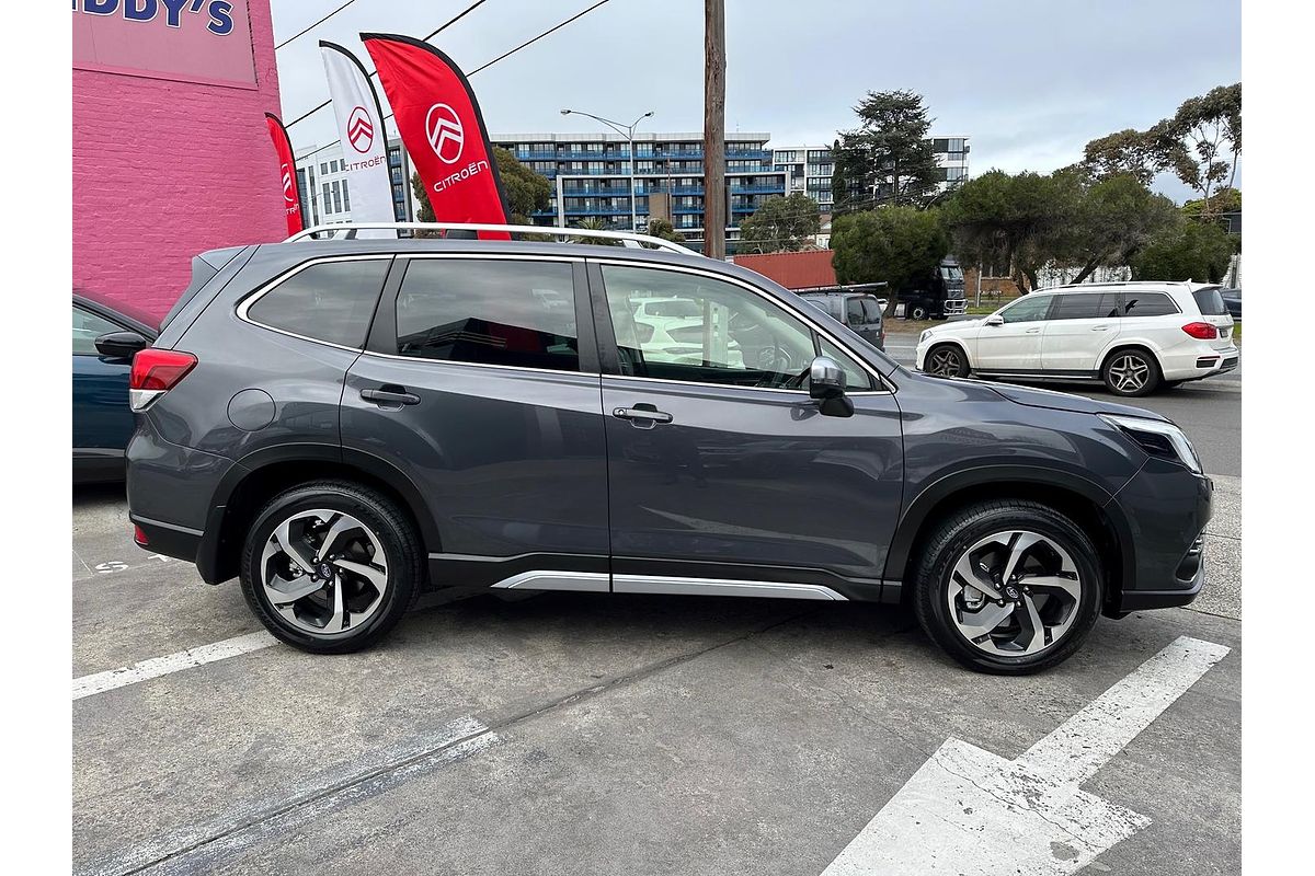 2022 Subaru Forester 2.5i-S S5